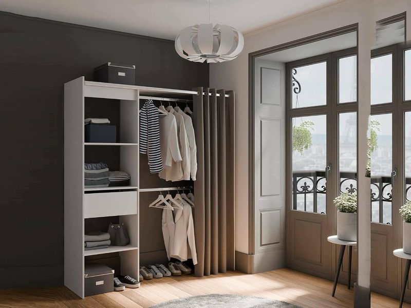 Grosser mattweisser Garderobenschrank mit grosszuegigem Stauraum, hochwertiges Schlafzimmermoebel mit Massen 167 x 50 x 192 cm