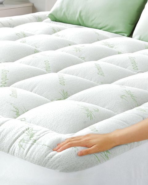 Ultraweiche kuehlende Matratzenauflage aus atmungsaktiver Bambusviskose, mit tiefen Taschen fuer sicheren Halt, passend 140 x 190 cm Matratzen